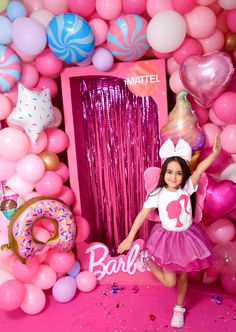 Barbie One Tier Cake, Barbie Movie Premiere Party, Barbie Birthday Party Outfit Dresses, Indoor Barbie Birthday Party, Barbie Princess Birthday Party, Barbie Birthday Party 5, Barbie Tutu Outfit Birthday, Birthday Theme Barbie