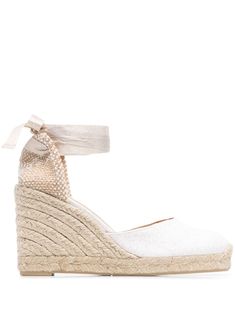 Carina 90mm wedge espadrilles from Castañer featuring white, cotton, almond toe, tie-fastening ankle strap, braided raffia wedge heel and branded leather insole. This item is in size 41 and the color is White Flat Shoes White, Heeled Espadrilles, Wedge Espadrilles, Women's Espadrilles, Platform Espadrilles, Crossbody Tote Bag, Crossbody Tote, Shoes White, Boot Sandals