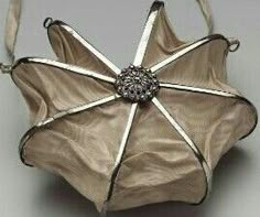 Regency Fashion, Kelly Bag, Frame Bag, Vintage Purses, Vintage Glam, Chatelaine, Beaded Bags, Bags And Purses, Historical Clothing