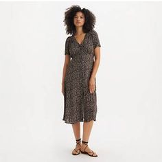 Sarina Short Sleeve Midi Dress - Multi-color | Levi's® US Ribcage Jeans, Short Sleeve Midi Dress, Relaxed Jeans, Loose Jeans, Midi Short Sleeve Dress, Sleeve Midi Dress, Short Shirts, Outerwear Sweater, Jeans For Sale