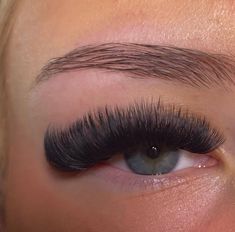 Pretty Lashes, Lash Extensions, Eyelash Extensions, Hair And Nails, Cat Eye, Eyelashes, Lashes, Nails