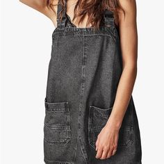 Free People Dupe. Womens Size Small Black Denim Dress, Never Worn. Jean Overall Shorts, Jean Overall Dress, Strap Jeans, Womens Denim Overalls, Overalls Casual, Cute Overalls, Overalls Fashion, Fitted Romper, Denim Overalls Shorts