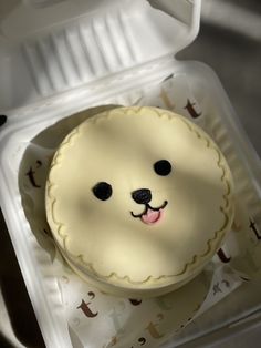 there is a cake in the shape of a bear