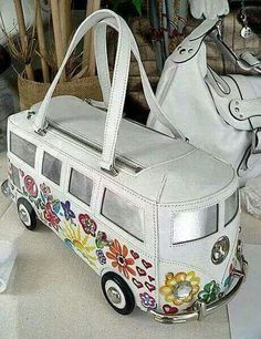 Unique Handbags, Vintage Vw, Kelly Bag, Novelty Bags, Vw Van, Volkswagen Bus, Unique Bags