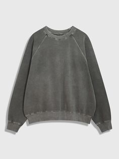 Editor's notesIt is an oversized sweatshirt with round neck. The sweatshirt has raglan sleeve design and distressed point on hems. The basic sweatshirt is matched with any items. The ribbed neck, cuffs, and hem make comfy fit.- Oversized fit- Round neck- Ribbed neck, cuffs, hem- Logo labelMeasurements(in.)M / L- Shoulder+Sleeve: 33.5 in. / 33.9 in.- Chest: 28.7 in. / 29.7 in.- Length: 26.8 in. / 27.2 in.Composition & Care- 100% Cotton- Hand wash separately at low temperatureDesigner- by 86d Oversized Raglan Sleeve Sweatshirt For Loungewear, Casual Washed Black Sweater With Ribbed Cuffs, Casual Washed Black Sweatshirt For Loungewear, Casual Washed Black Loungewear Sweatshirt, Washed Black Sweater For Fall Streetwear, Soft-washed Washed Black Sweatshirt For Fall, Soft-washed Black Sweatshirt For Fall, Sporty Raglan Sleeve Sweats For Fall, Fall Raglan Sleeve Sweatshirt For Loungewear