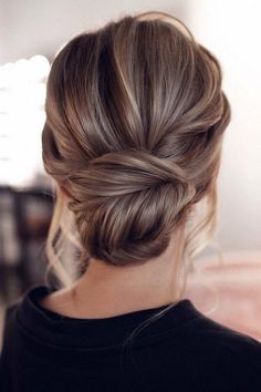 Hairstyle Bridesmaid, Chignon Updo, Bridal Hair Updo, Fishtail Braid, Wedding Hairstyles Updo, Short Hairstyle, Trending Hairstyles, Wedding Hairstyles For Long Hair