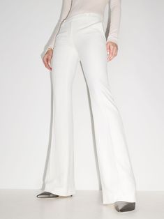 Alexander McQueen mid-rise Flared Trousers - Farfetch Trousers White, Multiple Outfits, White Flares, White Trousers, Flared Trousers, Trouser Style, Flare Trousers, Ivory White, Style Icons