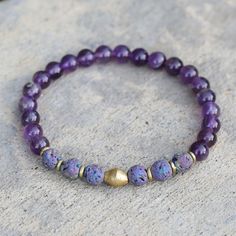 Making Bracelets With Beads, Aromatherapy Bracelet, Beaded Jewelry Necklaces, Diffuser Jewelry, Beads Bracelet Design, Diffuser Bracelets, Amethyst Jewelry, Beaded Bracelets Diy, Bracelets Handmade Beaded