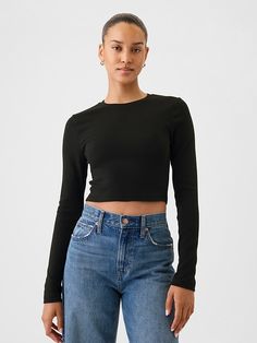 Modern Rib Cropped T-Shirt Fitted Casual Cropped T-shirt For Fall, Everyday Cotton Crop Top For Fall, Everyday Fall Cotton Crop Top, Trendy Ribbed Tops With Minimal Stretch, Gap Tops For Everyday Fall Wear, Everyday Gap Tops For Fall, Gap Everyday Tops For Fall, Gap Everyday Fall Tops, Casual Ribbed Cropped T-shirt For Everyday