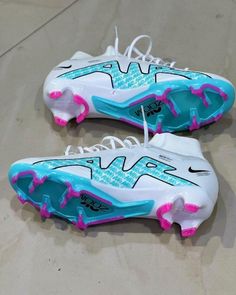 New Football Boots, Foot Ball Boots, Preppy Soccer Cleats, Soccer Cletes, Cool Soccer Cleats, Cute Soccer Cleats, Soccer Boots Nike, Nike Cleats Soccer, Best Football Boots