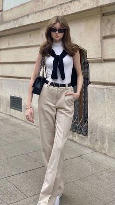 Classic Style Feminine Work Outfits, Japanese Restaurant Outfit, School Outfits Ideas Highschool, Soft Feminine Outfits Classy Casual, Preppy Womens Fashion, Modest Preppy Outfits, Old Money Skirt Outfits, Summer Uni Outfits, Business Core Outfits