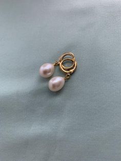 Very Fine Medium Oval TEARDROP Pearl Earrings, REAL Pearls, Gold or Silver, Reproduction Royalty and real FRESHWATER pearl earrings, lovely glowing pearlsA new very FINE, high-end version of my popular Pearl earrings in a larger Medium size,  these are real natural PEARLS of a very high quality, with a gorgeous lovely sheen and LUSTER and almost no visible flaws. These real PEARLS are in a gorgeous Oval TEARDROP shape and have a lovely sutble yet glossy LUSTER, finished with 16k gold plated or s Pearl Teardrop Hoop Earrings With Pearl Drop, Hypoallergenic Pearl Teardrop Hoop Earrings, Hypoallergenic Teardrop Pearl Hoop Earrings, Pearl Teardrop Hoop Earrings For Gift, Teardrop Pearl Hoop Earrings For Gifts, Pearl Teardrop Hoop Earrings As Gift, Formal Teardrop Hoop Earrings With Pearl Charm, Pearl White Clip-on Earrings With Pearl Drop For Gift, Clip-on Teardrop Hoop Earrings Gift