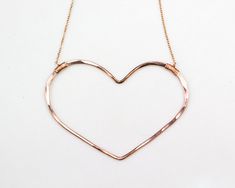 redo-11 Rose Gold Heart Necklace, Heart Necklace Gold, Open Heart Necklace, Heart Rose, Rose Gold Heart, Emily In Paris, Necklace Heart, Gold Heart Necklace, Valentines Day Gifts For Her