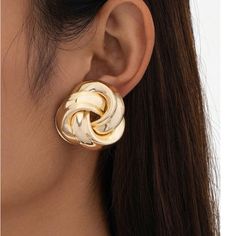 Brand New Women's Gold Love Knot Earrings Genuine 14k Gold Plated 925 Sterling Silver (Stamped) 1.35" Size Retail Price $295 Buy With Confidence From A Trusted Seller W/ A 99%+ Feedback Rating! A0103 (Id-1632-) Classic Clip-on Earrings For Anniversary, Silver Clip-on Earrings For Anniversary, Silver Tarnish Resistant Wedding Earrings, Silver Tarnish-resistant Wedding Earrings, Nickel-free Earrings For Anniversary, Metal Clip-on Jewelry For Anniversary, Gold Sterling Silver Clip-on Earrings For Party, Metal Clip-on Earrings For Wedding, Twisted Love