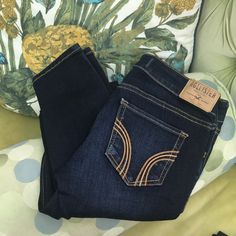 Brand New, Never Worn Hollister Skinny Jeans No Flaws And In Perfect Condition Nice Blue Shade Jeans Hollister, Hollister Jeans, Jeans Women, Jeans Color, Colored Jeans, Hollister, Color Blue, Women Jeans, Fashion Outfits