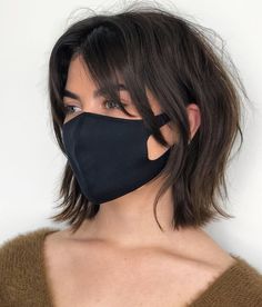 Short Black Hair Shoulder Length Bangs, Feathered Bangs Medium Hair, Soft Pixie Haircut Fine Hair, Layered Short Hair With Curtain Bangs, Short Straight Hair With Bangs, Shaggy Layered Haircut, Medium Shag Hairstyles, Medium Shag Haircuts, Long Shag Haircut