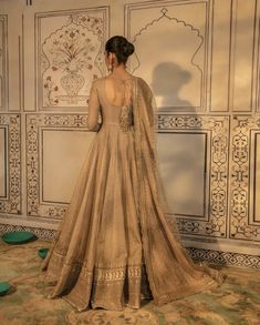 Indian Wedding Outfits Guest, Indian Wedding Guest Dress, Faiza Saqlain, Pastel Blouse, Net Sleeves, Winter Wedding Guest Dress, Desi Wedding Dresses, Bridesmaid Saree, Anarkali Dress Pattern