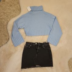 Nwt Light Blue Long Wide Sleeved Turtle Neck Sweater... Cropped .... From H&M Size Xs Winter Fitted Denim Tops, Fitted Denim Blue Winter Top, Blue Cropped Winter Sweater, H&m Fitted Sweater For Spring, H&m Fitted Spring Sweater, H&m Blue Winter Outerwear, Fitted H&m Sweater For Spring, Light Blue Turtleneck, Chunky Pullover Sweater