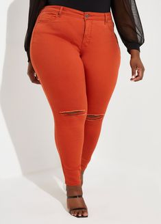 Our jeggings are going to be your new favorite go-tos that are anything but basic with cutouts at the knees framed by frayed trims. Edgy Stretch Jeans With Frayed Hem, Ripped Mid-rise Jeggings For Fall, Ripped Fitted Jeggings For Fall, Fall Ripped Mid-rise Jeggings, Trendy Stretch Jeggings With Frayed Hem, Trendy High Waist Jeggings With Frayed Hem, Ripped Stretch Jeggings For Fall, Stretch Ripped Straight Leg Jeggings, Ripped Stretch Jeggings For Spring