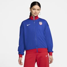 Take your skills to the next level with this USMNT Academy Pro jacket. Sweat-wicking technology in a roomy fit pairs with a woven crest to give you comfortable coverage that lets you show your team pride. Nike Functional Outerwear For Sports Events, Nike Outerwear For Sports Events In Fall, Nike Fall Outerwear For Sports Events, Nike Long Sleeve Outerwear For Sports Events, Nike Sporty Outerwear For Sports Events, Womens Soccer, Active Wear For Women, Nike Dri Fit, Women's Nike