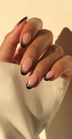 Edgy Short Acrylic Nails, Almond Shaped Black Nails Designs, Non Traditional French Tip Nails, Black Sparkly Nail Ideas, Simple Nails Black, Double Line French Tip Nails, French Tip Nails With Color, Modern French Manicure Trends, January Nails Ideas Acrylic