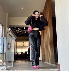 Chicas Fresas Outfit, December Outfits, Cute Professional Outfits, Outfit Elegantes, Dressy Casual Outfits, Bodycon Dress With Sleeves, Fashionista Clothes