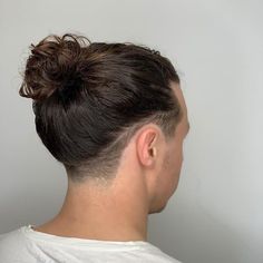 Men Long Hair Bun, Masculine Hairstyles, Taper Fade Long Hair, Undercut Hairstyle, Man Bun Hairstyles, Undercut Long Hair