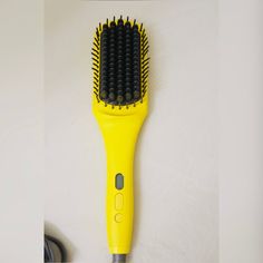 This Best-Selling Tool Combines The Heat Of A Flat-Iron With The Structure Of A Paddle Brush To Create A Smooth, Frizz-Free Look In One Easy Step. You're Totally Gonna Crush On This Brush. Gently Used. The Benefits: Straightening Iron And Paddle Brush In One Ionic Technology Seals The Cuticle For Less Frizz And Tons Of Shine While Styling Digital Temperature Control Allows For Custom Styling On All Hair Types (Heats Up To 450f / 232c). Use Lower Heat On Fragile Or Damaged Hair. Drybar Tools, Dry Bar Hair, Mini Straightener, Hair Volume Spray, Straightening Iron, Boar Bristle Brush, Hair Blow Dryer, Travel Hairstyles, Hair Dryer Brush