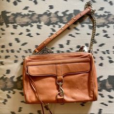 Excellent Condition With Minimal Signs Of Wear. Rebecca Minkoff Crossbody Bag, Black Bucket Bag, Rebecca Minkoff Mini Mac, Mini Crossbody Purse, Studded Bag, Quilted Purses, Rebecca Minkoff Bag, Black Leather Crossbody Bag, Crossbody Clutch