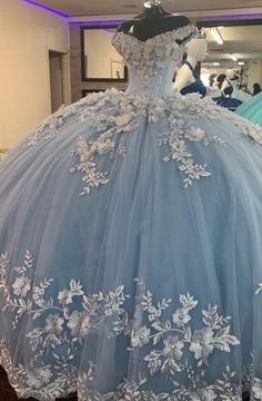 Baby Blue Quinceanera Dresses, Blue Quince Dress, Blue Quinceanera Theme, Baby Blue Quinceanera, Light Blue Quinceanera Dresses, Cinderella Quinceanera Themes, Light Blue Quince, Xv Dresses, Blue Sweet 16