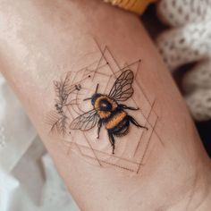 Bumble Bee Tattoo Art Set Bumble Bee Art, Scale Tattoo, Forearm Band Tattoos, Boho Tattoos, Fresh Tattoo, Lace Tattoo, Cute Tattoos For Women