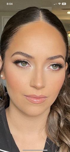 Neutral Soft Glam Bridal Makeup, Natural Glam Bridal Makeup Hazel Eyes, Hooded Eyes Bridal Makeup, Bridal Makeup For Green Eyes, Make Up Sposa, Bridesmaids Ideas, Soft Glam Makeup, Blush Bridal, Natural Wedding Makeup