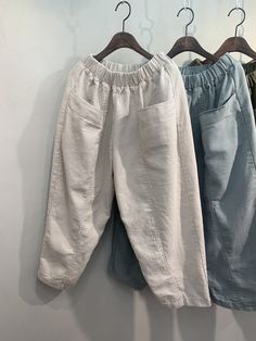 "Women's organic cotton 100% medium rise cropped pants Big front pockets New for 2021 spring and summer Relaxed baggy fit Size One size, good for US size 4-12 Medium rise and loose fit Length 88cm / 34.5\" Waist width 31cm / 12\" (stretching good up to 32\" waist) Inseam 53cm / 21\" Fabric and Care I00% organic cotton Machine washable and line dry recommend Made in S Korea" Comfortable Solid Color Harem Pants For Spring, Comfortable Solid Color Spring Harem Pants, Baggy Solid Color Pants For Spring, Baggy Solid Pants For Spring, Solid Baggy Pants For Spring, Spring Baggy Solid Color Pants, Cotton Harem Pants With Pockets For Fall, Beige Bottoms With Pockets And Loosely Fitted Hips, Comfortable Summer Harem Pants With Pockets