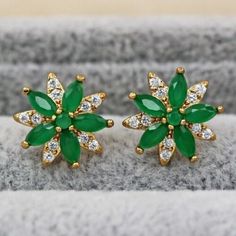 ad eBay - Find many great new & used options and get the best deals for 2Ct Marquise Simulated Emerald Flower Women's Stud Earring 14KYellow Gold Plated at the best online prices at eBay! Free shipping for many products! Womens Earrings Studs, Green Emerald, Marquise Cut, Stud Earring, Flower Shape, Flower Earrings, Gemstone Earrings, Gold Finish, Emerald Green