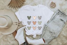 Disney Outfits Women, Disney Tee Shirts, Cute Disney Outfits, Disney World Outfits, Family Vacay, Vacation Family