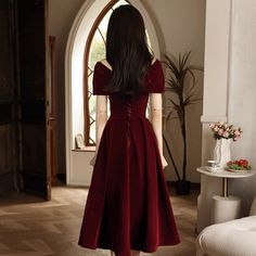 Any things please feel free to contact us: sales@cutedressy.com ******* Product Details******* Product Number:#3LT4 Fabric: Satin Color: Wine Red Neckline: Sweetheart Back Style: Lace-up Hemline: Floor Length Making time: 2-3 weeks, Shipping time: 3-5 working days. Custom size/color, Rush Order is available, and no extra cost. ******* Custom Measurements******* For better fitting, You can leave us the following information in the order notes when you check out, and please have a look our measuri Prom Dresses Lace Sleeves, Wine Red Prom Dress, Womens Sequin Dresses, Red Silhouette, Wedding Cardigan, Party Dress Sale, Color Rush, Dresses Formal Elegant, Wedding Party Dress