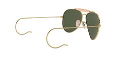 These Ray-Ban Sun frames feature a Pilot shape perfect for oval or square shaped faces. The frames feature a Full Rim design and a flex hinge for added comfort. These frames are crafted with durable metal. These sunglasses truly embody the iconic and timelessly cool style of Ray-Ban. Modern Sunglasses With Adjustable Metal Frame, Modern Adjustable Aviator Sunglasses, Crystal Green, Rim Design, Green Crystals, Ray Ban, Ray Bans, Cool Style, Sunglasses