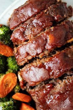 meatloaf, broccoli and carrots on a plate