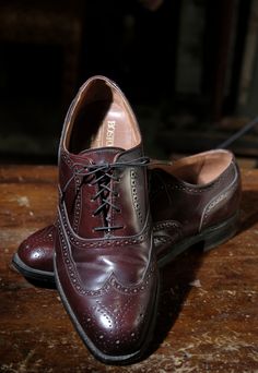 "Burgundy Wingtip Oxfords These are the real thing-made in the USA. Bostonian's Foot Saver Full Leather  Size 10 1/2 D  Excellent Vintage used condition. You should check the photographs as part of the description. You should check the measurments though 12 1/4\" long 4 1/4\" Wide Please ask any questions or for additional photos as these are not returnable." Mens Wingtip Shoes, Alden Shoes, Swag Ideas, Steampunk Leather, Plaid And Leather, Gray Cap, Wingtip Shoes, Smart Casual Men, Wingtip Oxford