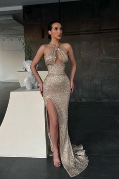 Sequin Material, Halter Prom Dresses, Graduation Party Dresses, Flora Dress, Mermaid Evening Dress, Dress With Split, Wedding Dresses With Flowers, Floor Length Prom Dresses, Wedding Flower Girl Dresses