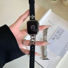 Stylish Silver Leather Apple Watch Band lack Ladies Choice, Leather Apple Watch Band, Bracelet Apple Watch, Apple Watch Bands Leather, Formal Outfits, Design Silver, Apple Watch Band, Leather Band, Apple Watch Bands