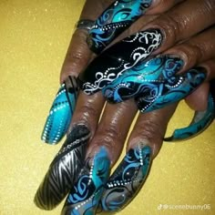 2000s Nail Art, Mcbling Nails, Old School Nails, 2000s Nails, Gyaru Nails, Curved Nails, Black Acrylic Nails, Punk Nails, Duck Nails