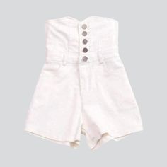 This season, elevate your wardrobe with our 2023 Summer Collection traditional style, women's buttoned corset denim shorts. Monochrome, slim, and high-waisted with a zipper and buttons closure, these shorts boast traditional sophistication and unparalleled comfort. Take your look to the next level and show off your fashion-forward flair!Why These Shorts are a Must-HaveBe it a non-formal lunch date or a summer soiree, these shorts are the perfect expression of vintage allure and vogue-day vivacit Corset Shorts, Types Of Trousers, Women Denim Shorts, Monochrome Pattern, Denim Clothing, Lunch Date, Summer Soiree, Slim Denim, Oversized Denim Jacket