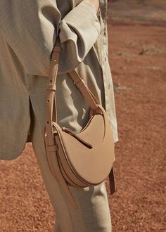 Polène | Bag - N°10 - Monochrome Beige Lv Neonoe, Pot For Plants, Favorite Mm, Quality Handbags, Classic Bags, Long Haul, Moon Design, Small Shoulder Bag, Half Moon