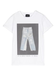 off-white stretch-cotton jersey texture round neck short sleeves jeans print slogan print to the front straight hem Summer Cotton Jeans With Letter Print, Summer Relaxed Fit Jeans With Letter Print, Relaxed Fit Denim T-shirt With Crew Neck, Relaxed Fit Cotton Jeans With Graphic Print, Trendy Graphic Print Cotton Jeans, Trendy Cotton Jeans With Graphic Print, White Graphic Print Jeans For Streetwear, Summer Cotton Jeans With Graphic Print, Summer Graphic Print Cotton Jeans