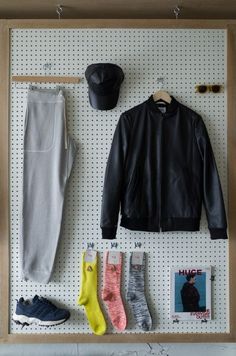 Outfit Grid Men, Clothing Rack Display, Op Shop, Outfit Grid, Workspace Design, Norse Projects, Wall Installation