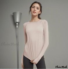 Olivia Mark - Quick-dry Long-sleeved Athletic Shirt for Fitness, Yoga, and Running - Perfect Workout Attire Fitness Activewear, Running Yoga, Workout Attire, Training Tops, Athletic Top, Fitness Yoga, Athletic Performance, Sleeveless Floral Dress, Athletic Shirts