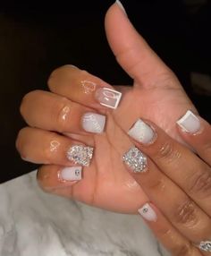 Baddie Short Acrylic Nails Coffin, Baddie Nails Acrylic Black And White, Short Nail Crystal Designs, Cute Short Nails With Rhinestones, White Short Nails With Rhinestones, Shirt Square Acrylic Nails, Short Acrylic Birthday Nails, Cute Short Birthday Nails, Short Acrylic Nails With Rhinestones