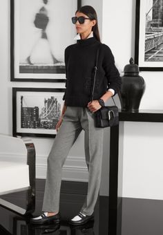 Menswear Inspired Outfit, Ralph Lauren Looks, Ralph Lauren Womens Clothing, Grey Outfit, Ralph Lauren Collection, Outfits For Women, Professional Fashion, Menswear Inspired