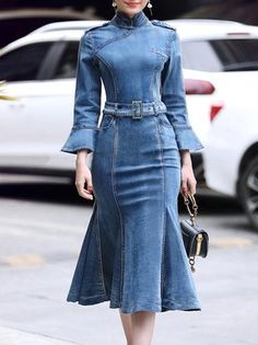 Vestiti In Jeans, Weather Clothes, Party Stand, Denim Skirt Outfits, Denim Outfits, Midi Denim, Denim Midi Dress, Moda Jeans, Dress Denim